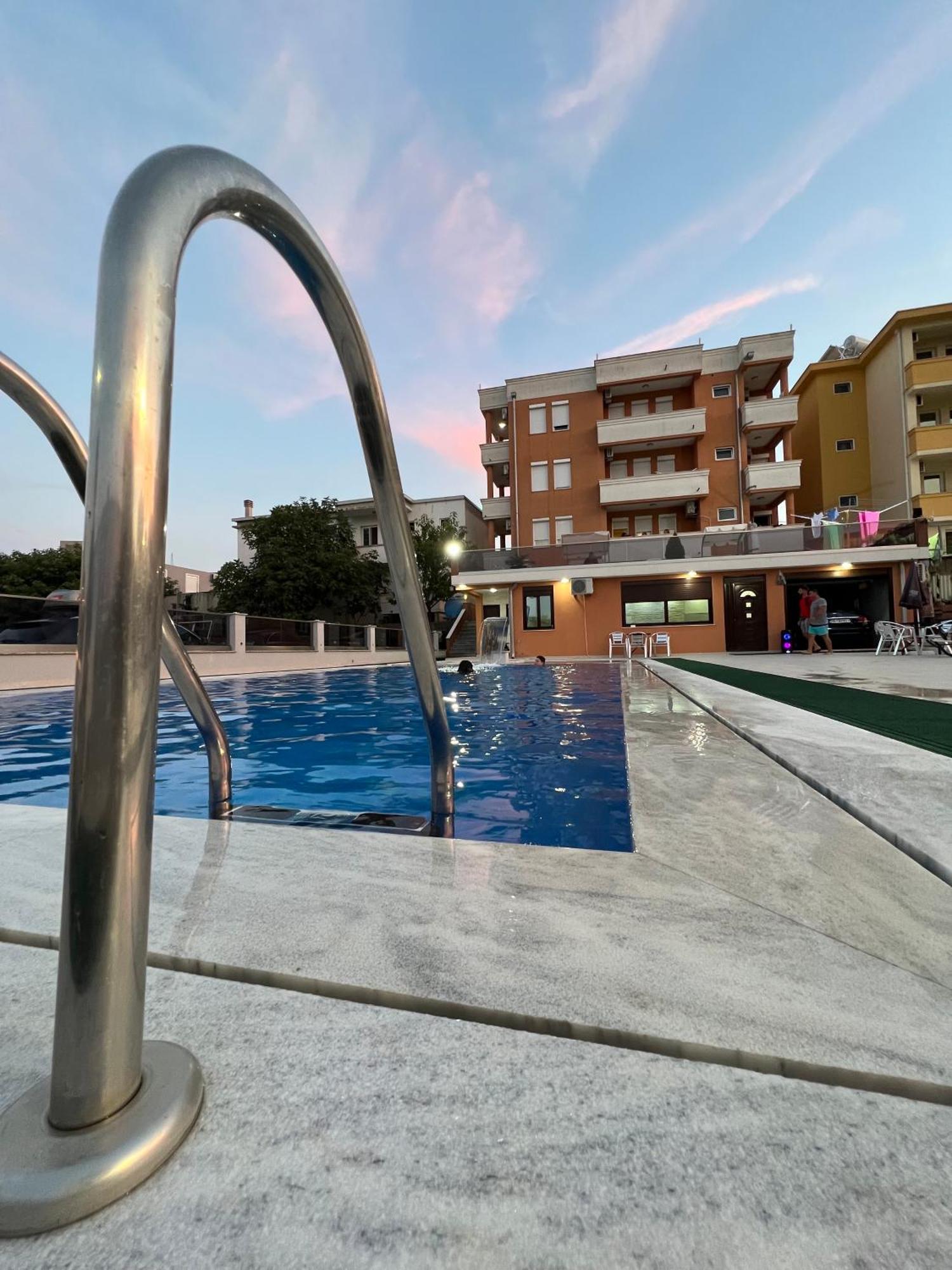 Apartments Zalli Ulcinj Eksteriør bilde