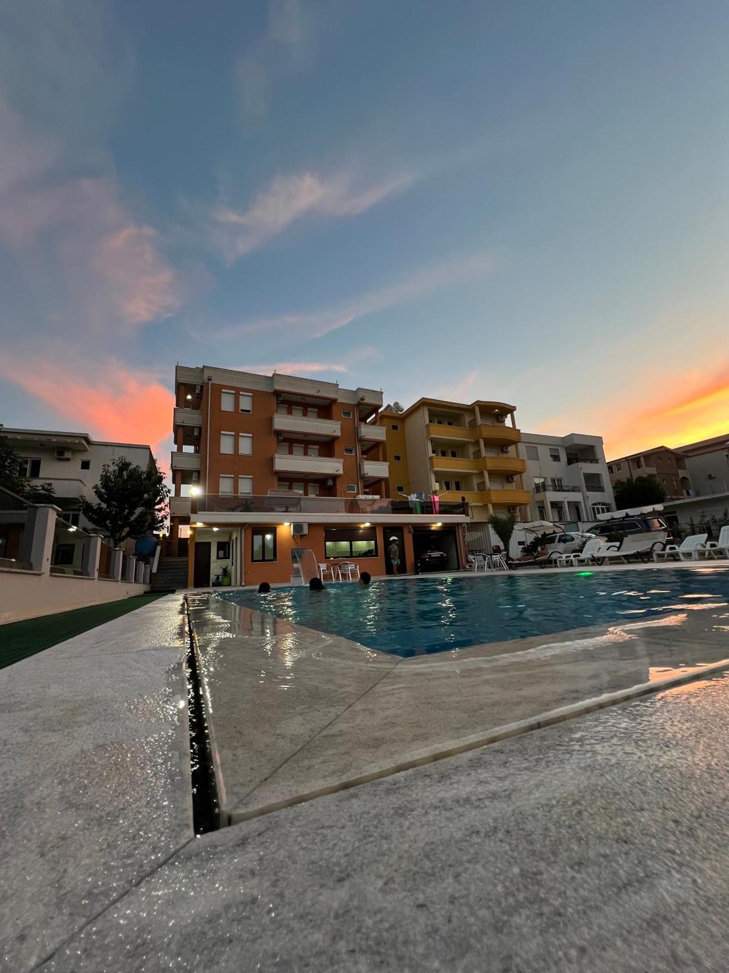 Apartments Zalli Ulcinj Eksteriør bilde
