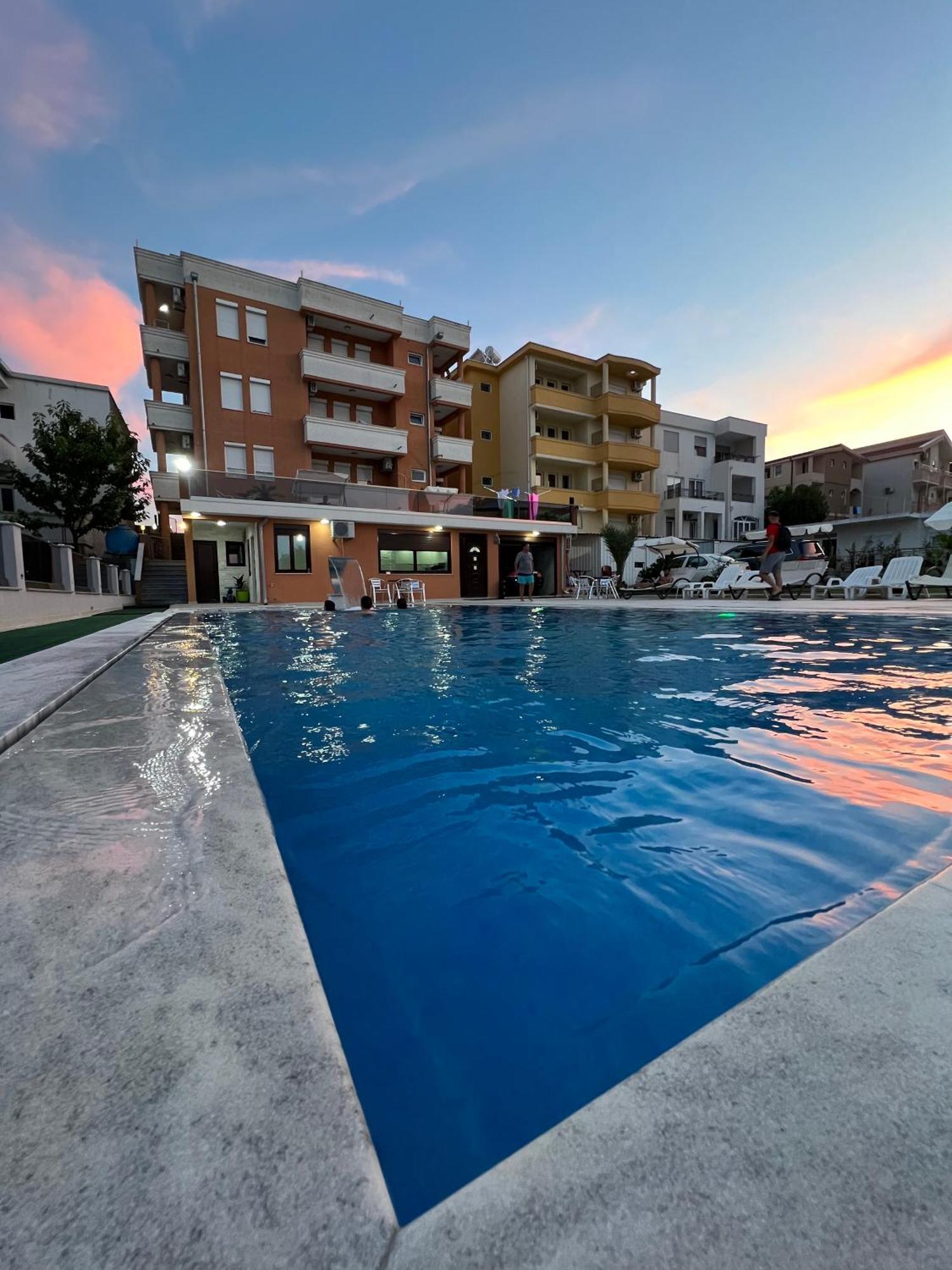 Apartments Zalli Ulcinj Eksteriør bilde